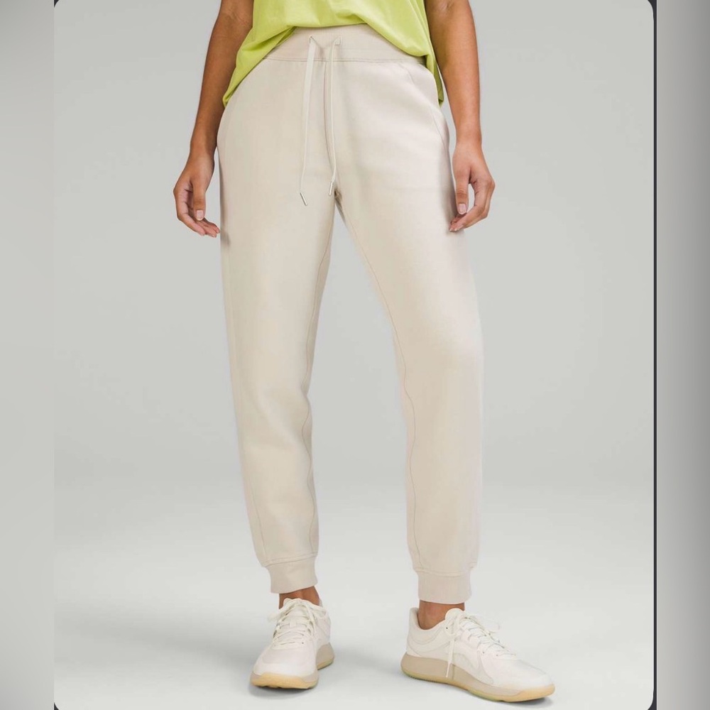 Lululemon cream scuba joggers